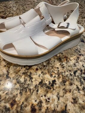 Refresh White Platform Fisherman 7 Sandals with Gold Trim